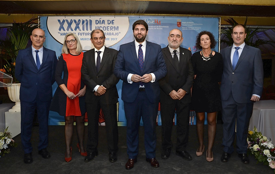 Juan Antonio Pedreño y Fernando López Miras, presidentes de UcoeRM y la CCAA de Murcia respectivamente el día de Ucoerm 2017