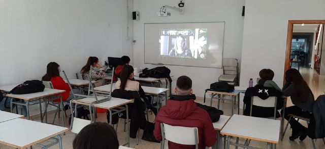 proyecto basado en el respeto por el planeta y la defensa del medio ambiente a través del proyecto Huellas